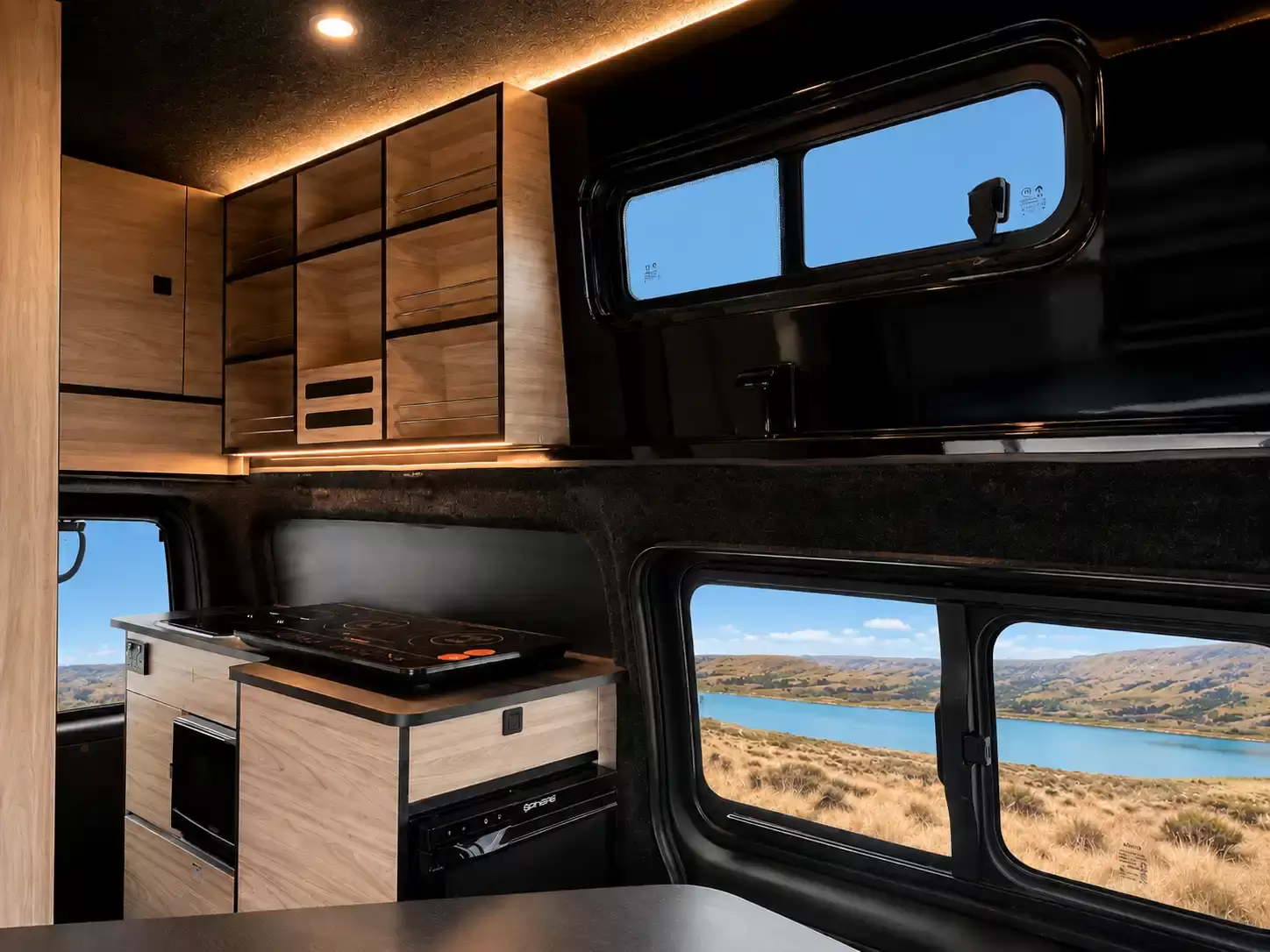 Elite RV Aurora campervan detail 3